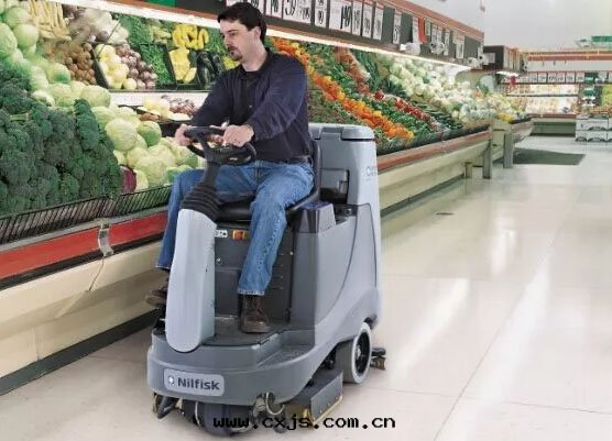 駕駛洗地(dì)機(jī)的(de)幾(jǐ)大(dà)功效